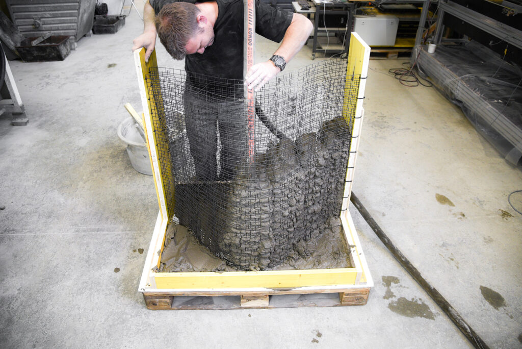 Meshes for 3D Printed Concrete